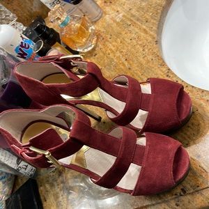 Michael kors suede shoes size 6